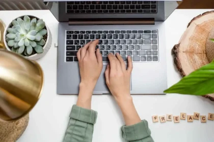 How to Become a Freelance Writer and Land Online Writing Jobs